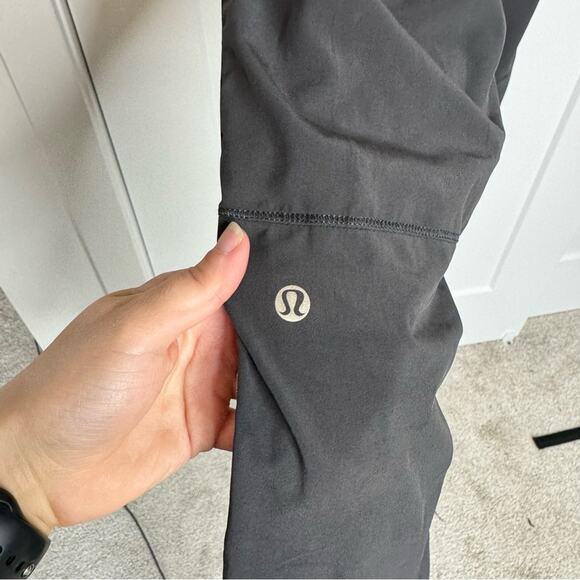 Lululemon Track To Reality Pant Black Drawstring Swift Jogger Size 4 - Picture 5 of 6